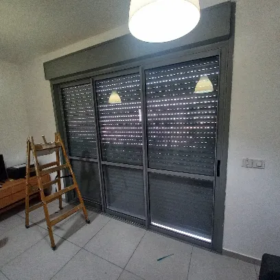 החלפת חבל לתריס