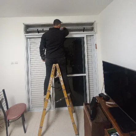 החלפת רצועות לתריסים